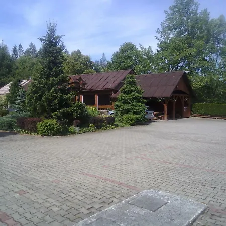Gronostaj Ośrodek wypoczynkowy *